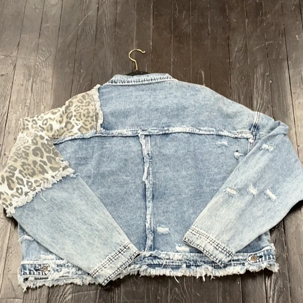 Washed denim leopard jacket - Picture 3 of 4